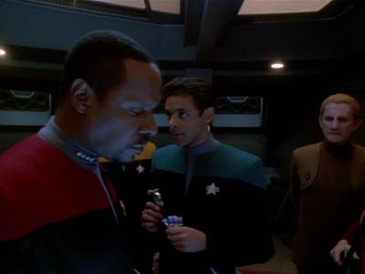 Star Trek: Deep Space Nine Screencaps "The Adversary" (S3:E26)