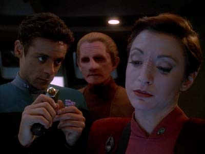 Star Trek: Deep Space Nine Screencaps "The Adversary" (S3:E26)