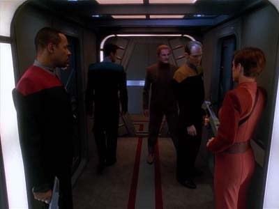 Star Trek: Deep Space Nine Screencaps "The Adversary" (S3:E26)