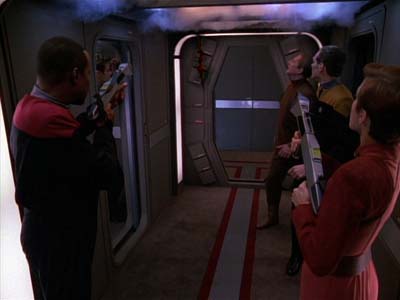 Star Trek: Deep Space Nine Screencaps "The Adversary" (S3:E26)