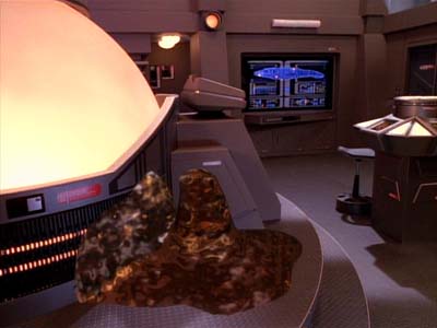 Star Trek: Deep Space Nine Screencaps "The Adversary" (S3:E26)