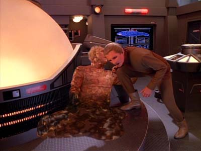 Star Trek: Deep Space Nine Screencaps "The Adversary" (S3:E26)