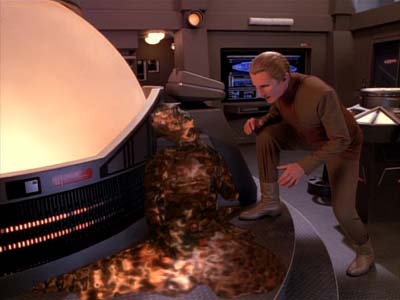 Star Trek: Deep Space Nine Screencaps "The Adversary" (S3:E26)