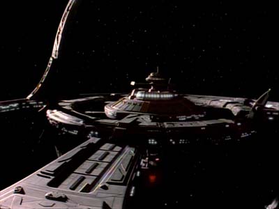 Star Trek: Deep Space Nine Screencaps "The Adversary" (S3:E26)