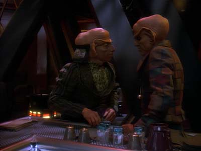 Star Trek: Deep Space Nine Screencaps "The House of Quark" (S3:E3)