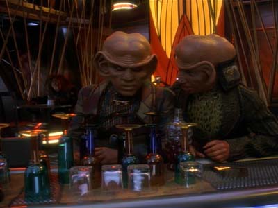 Star Trek: Deep Space Nine Screencaps "The House of Quark" (S3:E3)