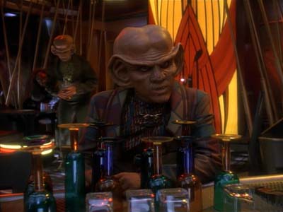 Star Trek: Deep Space Nine Screencaps "The House of Quark" (S3:E3)