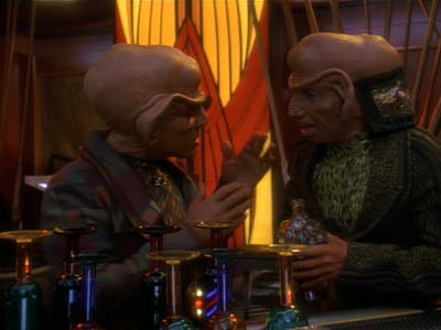 Star Trek: Deep Space Nine Screencaps "The House of Quark" (S3:E3)