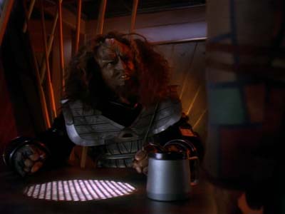 Star Trek: Deep Space Nine Screencaps "The House of Quark" (S3:E3)