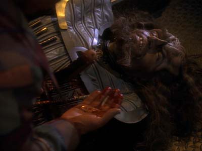 Star Trek: Deep Space Nine Screencaps "The House of Quark" (S3:E3)