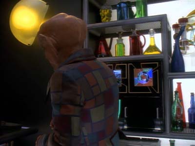 Star Trek: Deep Space Nine Screencaps "The House of Quark" (S3:E3)