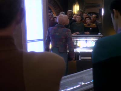 Star Trek: Deep Space Nine Screencaps "The House of Quark" (S3:E3)