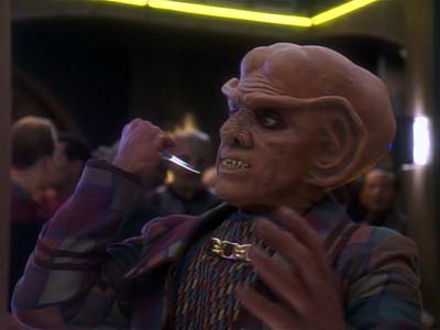 Star Trek: Deep Space Nine Screencaps "The House of Quark" (S3:E3)