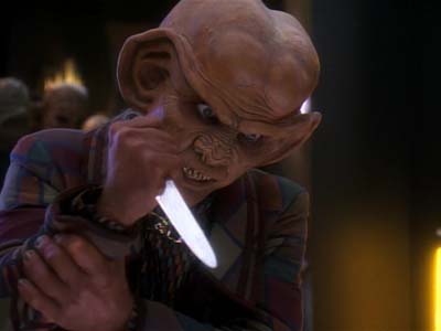 Star Trek: Deep Space Nine Screencaps "The House of Quark" (S3:E3)