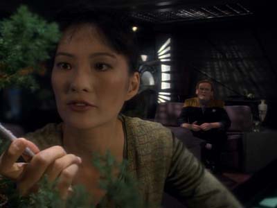 Star Trek: Deep Space Nine Screencaps "The House of Quark" (S3:E3)