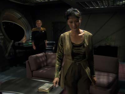 Star Trek: Deep Space Nine Screencaps "The House of Quark" (S3:E3)