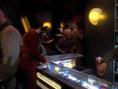 Star Trek: Deep Space Nine Screencaps "The House of Quark" (S3:E3)
