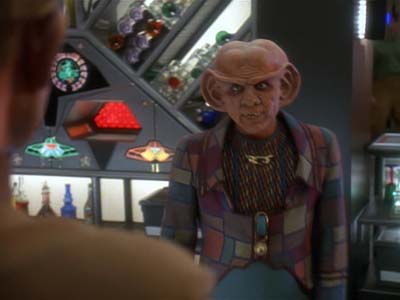 Star Trek: Deep Space Nine Screencaps "The House of Quark" (S3:E3)