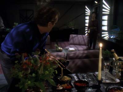 Star Trek: Deep Space Nine Screencaps "The House of Quark" (S3:E3)