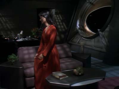Star Trek: Deep Space Nine Screencaps "The House of Quark" (S3:E3)