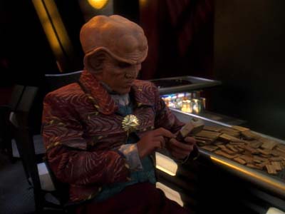 Star Trek: Deep Space Nine Screencaps "The House of Quark" (S3:E3)