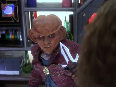 Star Trek: Deep Space Nine Screencaps "The House of Quark" (S3:E3)
