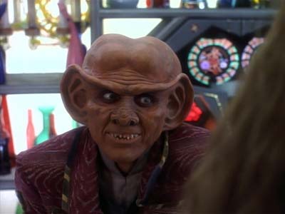 Star Trek: Deep Space Nine Screencaps "The House of Quark" (S3:E3)