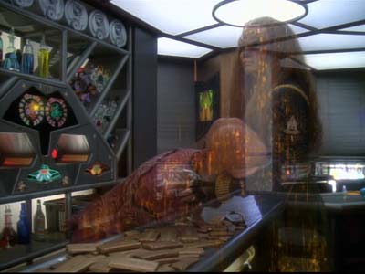 Star Trek: Deep Space Nine Screencaps "The House of Quark" (S3:E3)