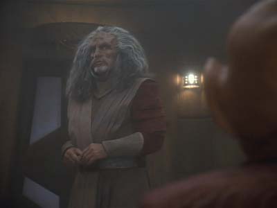 Star Trek: Deep Space Nine Screencaps "The House of Quark" (S3:E3)