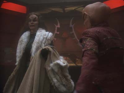 Star Trek: Deep Space Nine Screencaps "The House of Quark" (S3:E3)