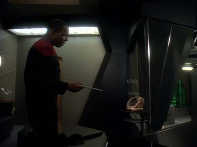 Star Trek: Deep Space Nine Screencaps "The House of Quark" (S3:E3)
