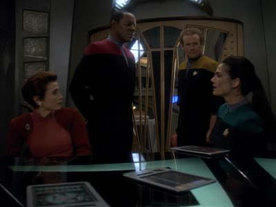 Star Trek: Deep Space Nine Screencaps "The House of Quark" (S3:E3)