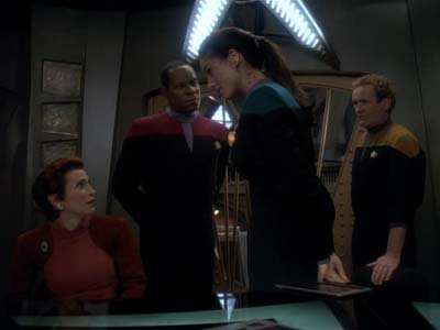 Star Trek: Deep Space Nine Screencaps "The House of Quark" (S3:E3)