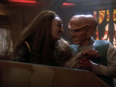 Star Trek: Deep Space Nine Screencaps "The House of Quark" (S3:E3)