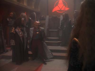 Star Trek: Deep Space Nine Screencaps "The House of Quark" (S3:E3)