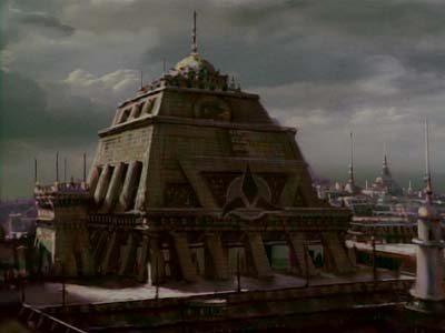 Star Trek: Deep Space Nine Screencaps "The House of Quark" (S3:E3)