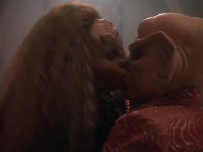 Star Trek: Deep Space Nine Screencaps "The House of Quark" (S3:E3)