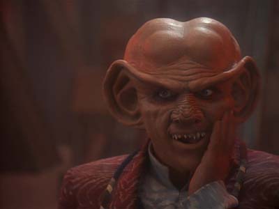 Star Trek: Deep Space Nine Screencaps "The House of Quark" (S3:E3)