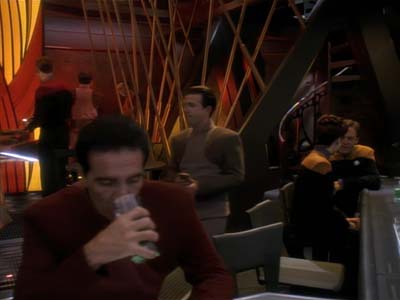 Star Trek: Deep Space Nine Screencaps "The House of Quark" (S3:E3)