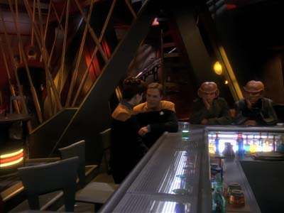 Star Trek: Deep Space Nine Screencaps "The House of Quark" (S3:E3)