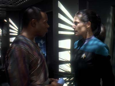 Star Trek: Deep Space Nine Screencaps "Equilbrium" (S3:E4)