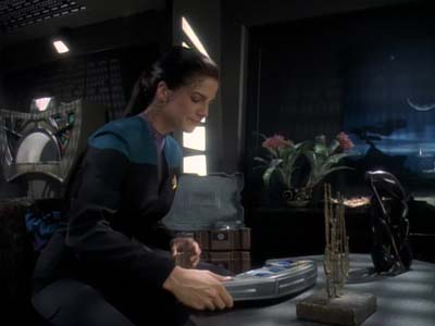 Star Trek: Deep Space Nine Screencaps "Equilbrium" (S3:E4)