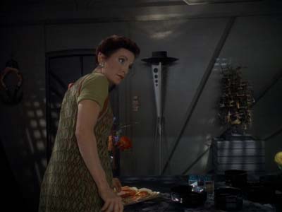 Star Trek: Deep Space Nine Screencaps "Equilbrium" (S3:E4)