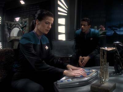 Star Trek: Deep Space Nine Screencaps "Equilbrium" (S3:E4)