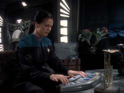 Star Trek: Deep Space Nine Screencaps "Equilbrium" (S3:E4)