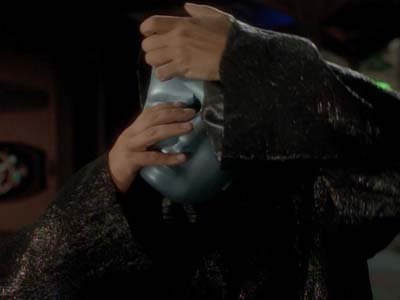 Star Trek: Deep Space Nine Screencaps "Equilbrium" (S3:E4)