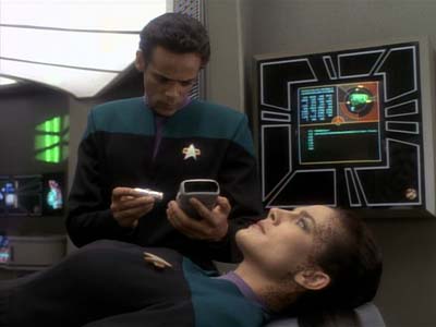 Star Trek: Deep Space Nine Screencaps "Equilbrium" (S3:E4)