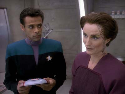 Star Trek: Deep Space Nine Screencaps "Equilbrium" (S3:E4)
