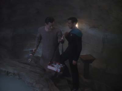 Star Trek: Deep Space Nine Screencaps "Equilbrium" (S3:E4)