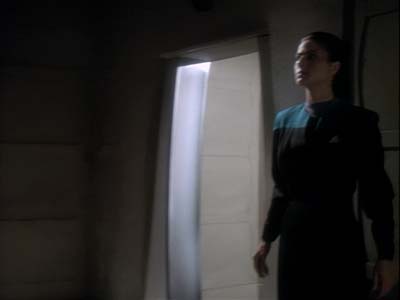 Star Trek: Deep Space Nine Screencaps "Equilbrium" (S3:E4)